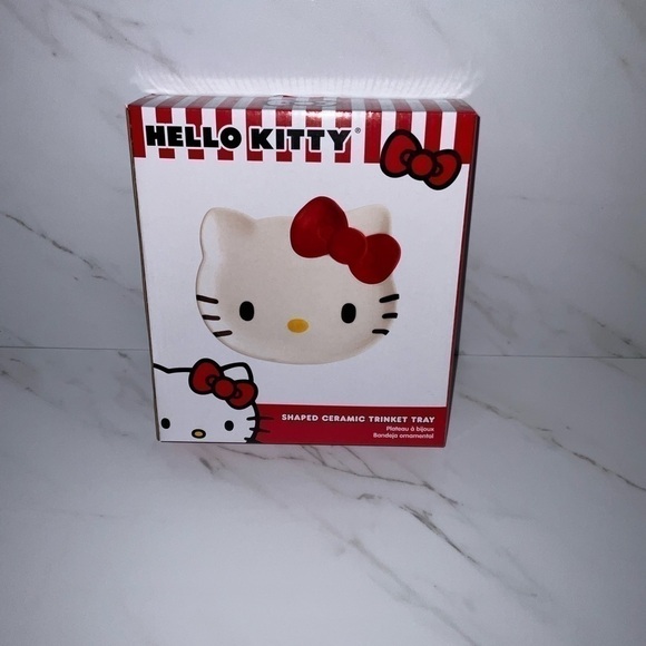 Hello Kitty ceramic trinket tray - Picture 3 of 8